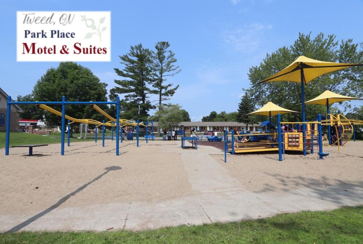 Park Place Motel & Suites Tweed Esterno foto
