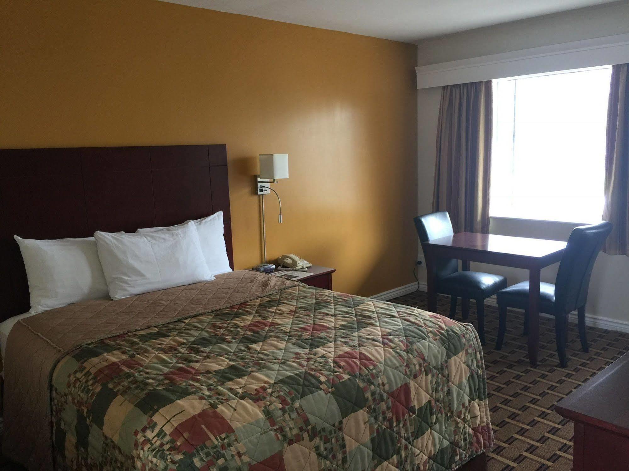 Park Place Motel & Suites Tweed Esterno foto