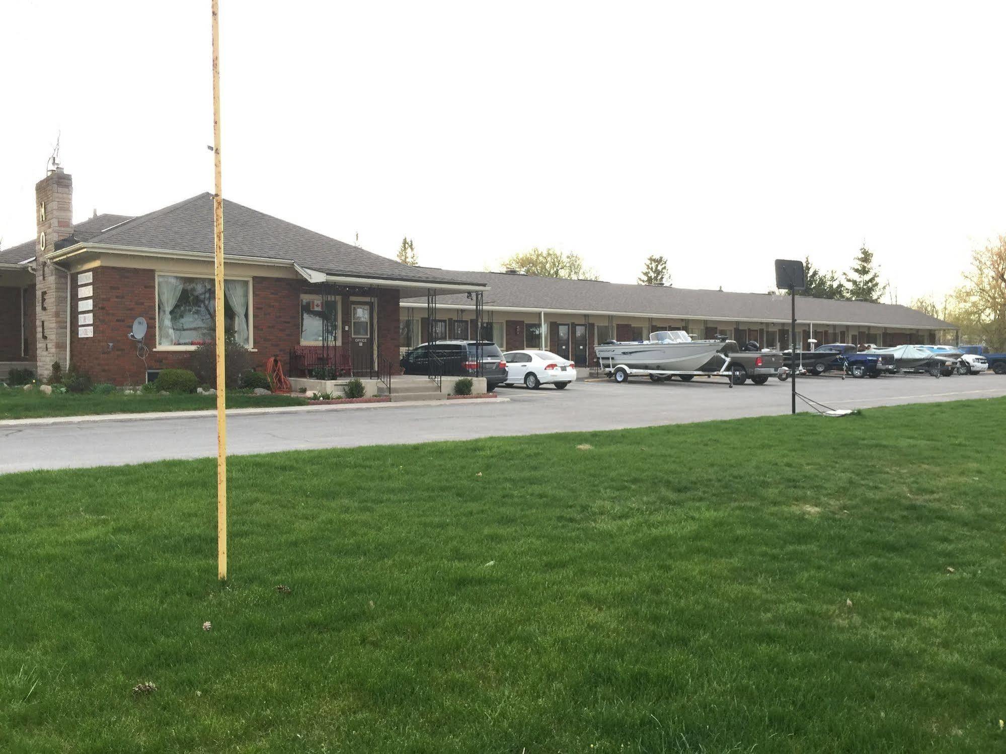 Park Place Motel & Suites Tweed Esterno foto